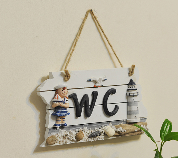 Bảng wc biển hình cô bé